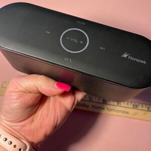 Bluetooth Speaker Honsrek Model K8 Black Rechargeable